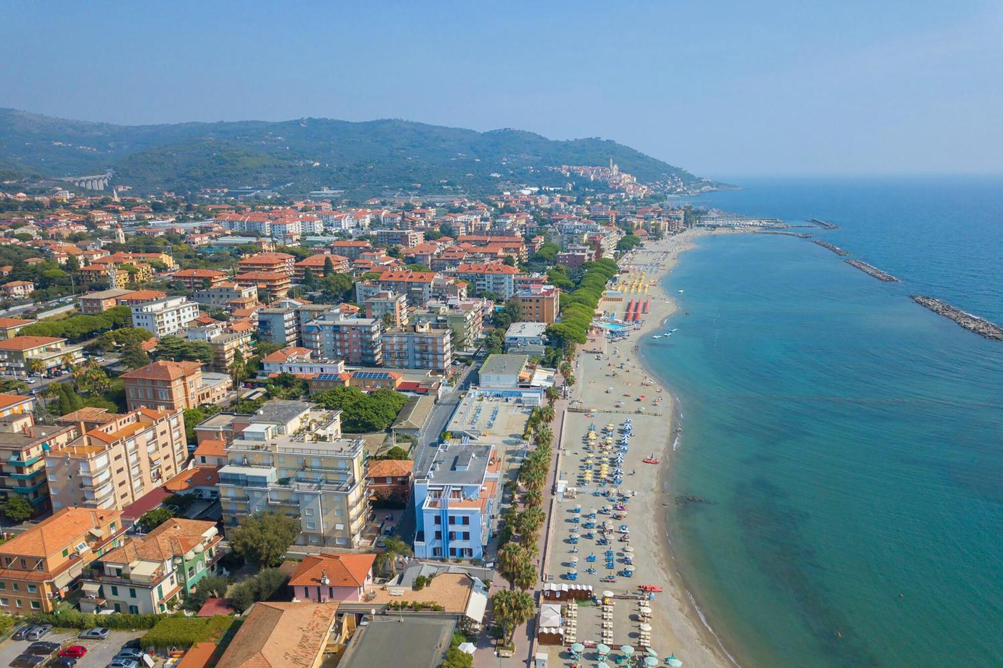 Serena 1 Amazing Sea View - Happy Rentals Alassio Exterior foto