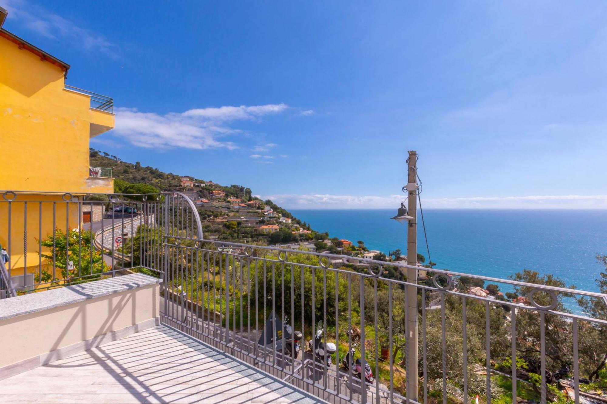 Serena 1 Amazing Sea View - Happy Rentals Alassio Exterior foto