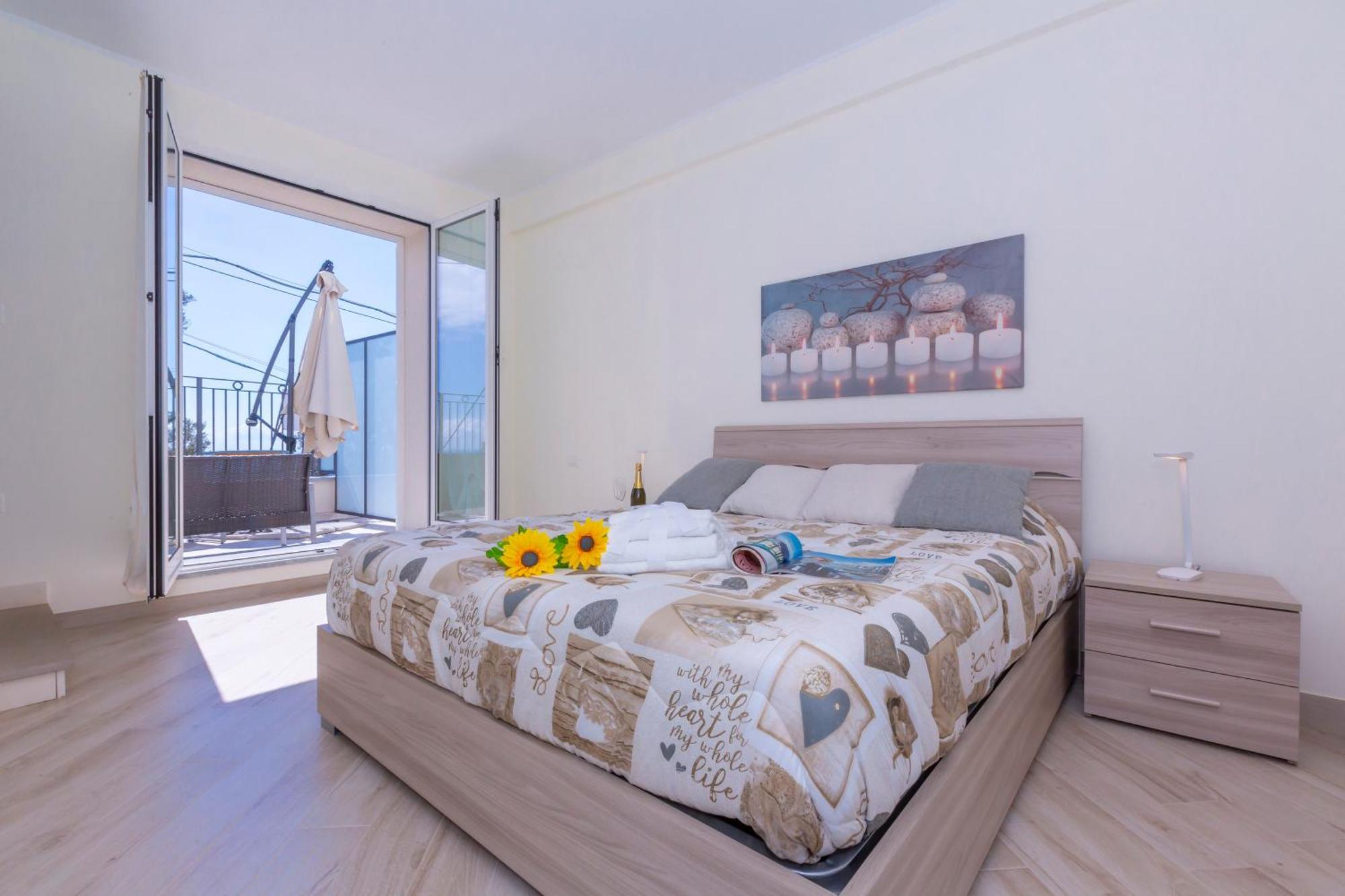 Serena 1 Amazing Sea View - Happy Rentals Alassio Exterior foto